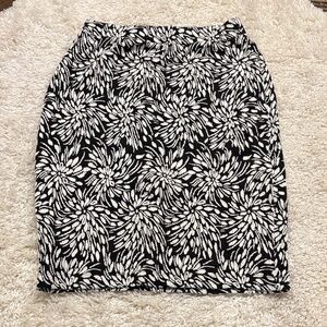 Liz Claiborne Black & White Floral Pencil Skirt
